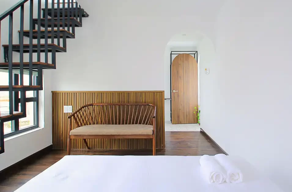 no.11_a301_2 giường_family_room_with_balcony_img03