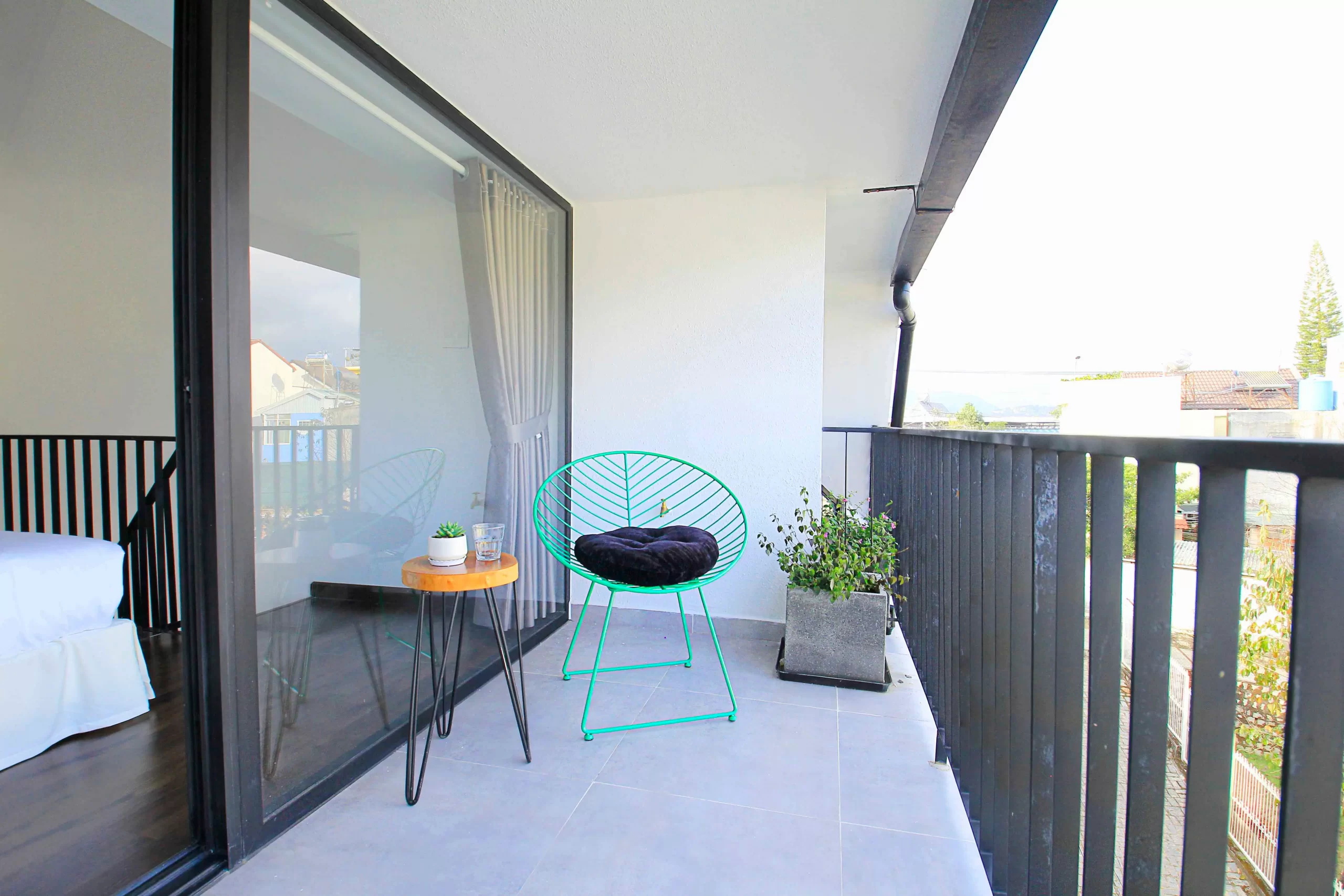 no.13_a302_3bed_duplex_suite_with_balcony_img10