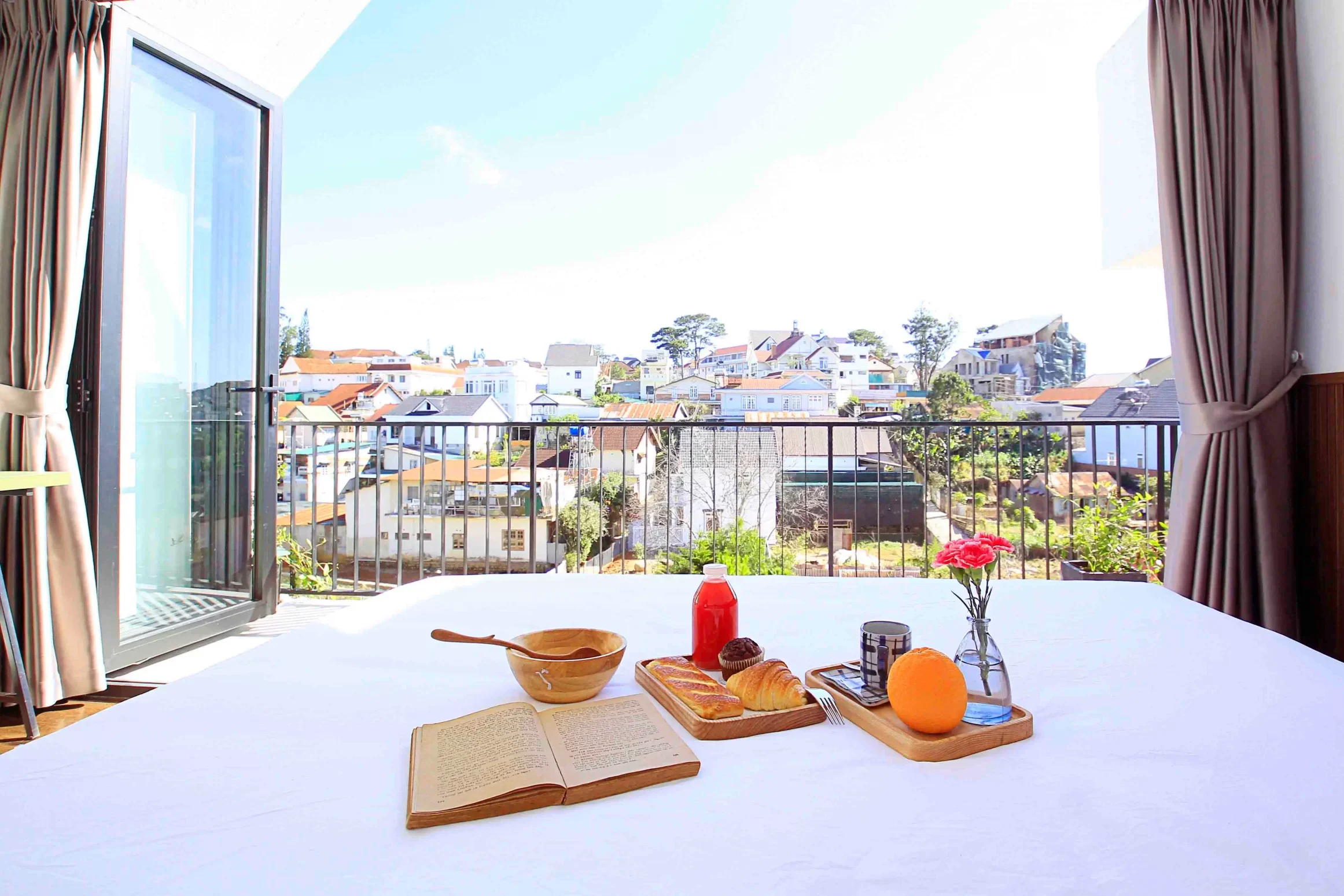 no.15_a304_3bed_duplex_suite_with_balcony_img04