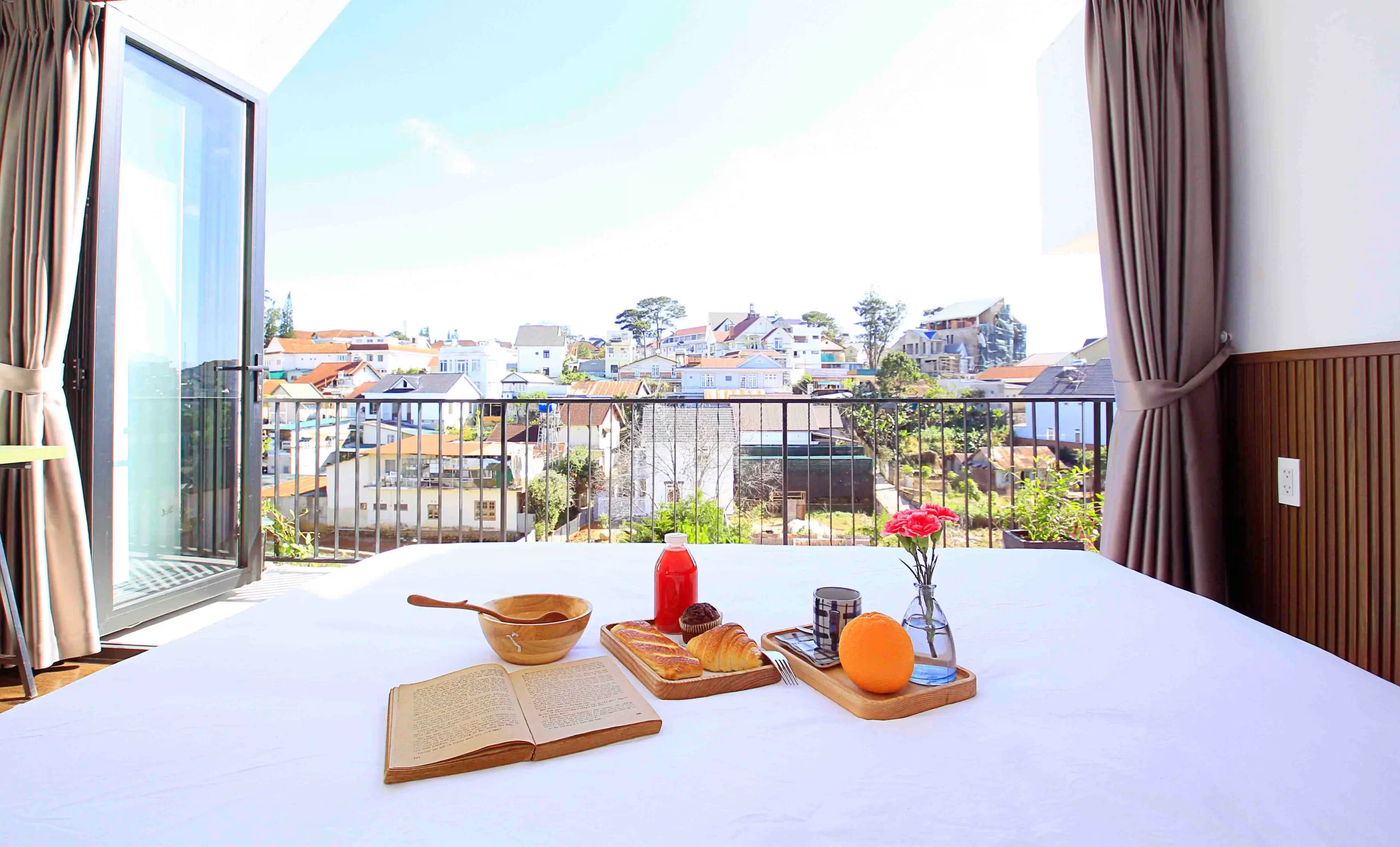 no.15_a304_3bed_duplex_suite_with_balcony_img04